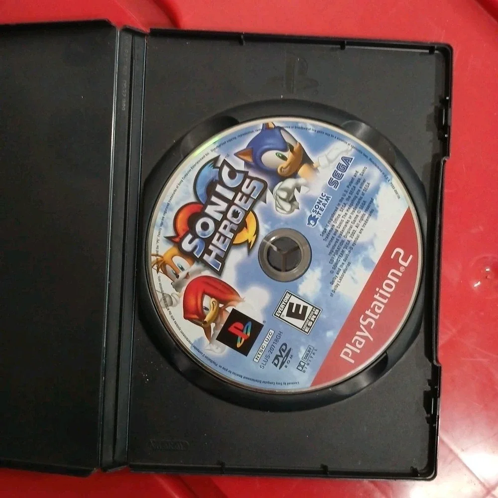 Sonic Heroes -‎ Sony PlayStation 2 Tested Good Working Condition With Case